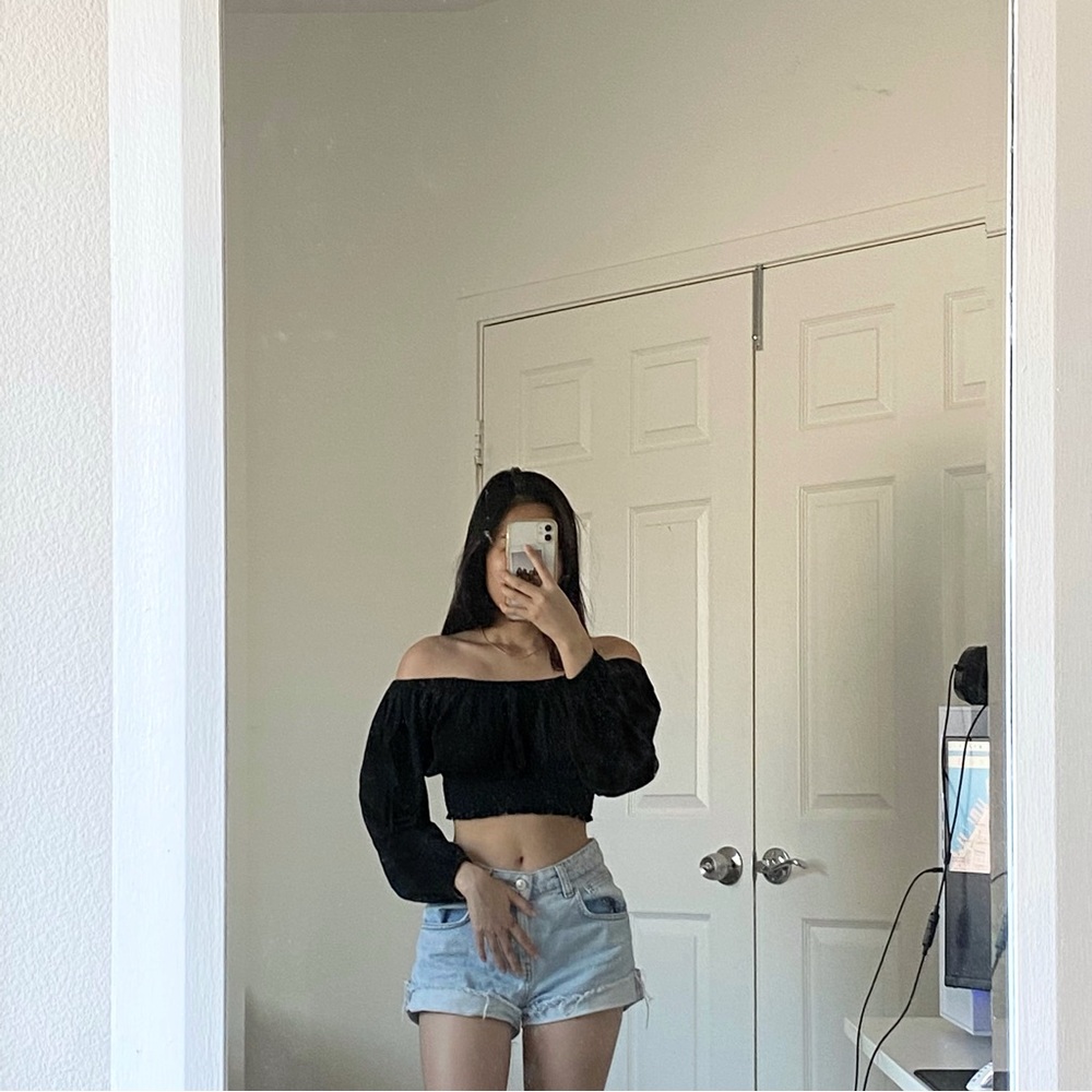 brandy melville off the shoulder top
